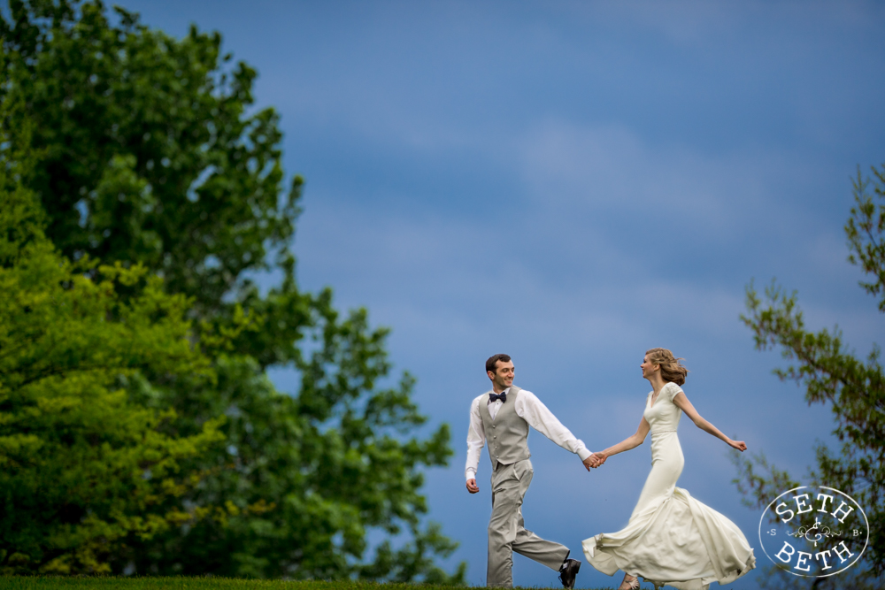 A Wells Barn Wedding at Franklin Park Conservatory