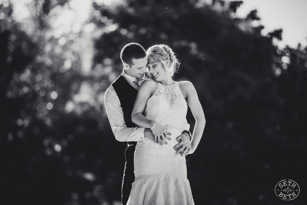 Wedding at Embassy Suites Dublin, Ohio and beautiful place for photos at Scotts Lawn Recreational Park