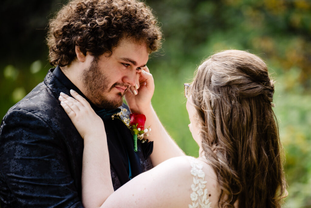 groom emotional