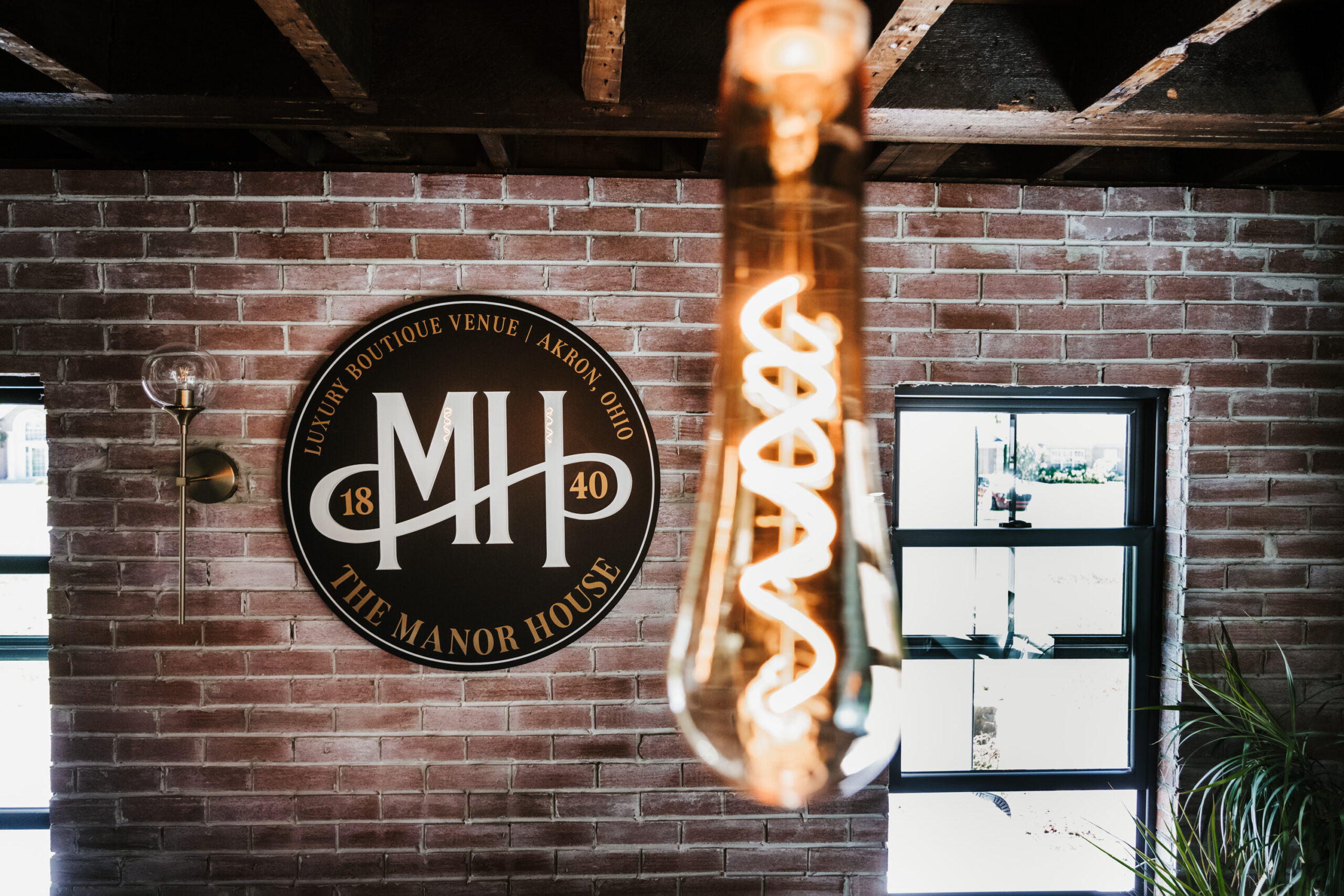 1840 Manor House - Seth & Beth - Ohio Wedding Photographers in Columbus ...
