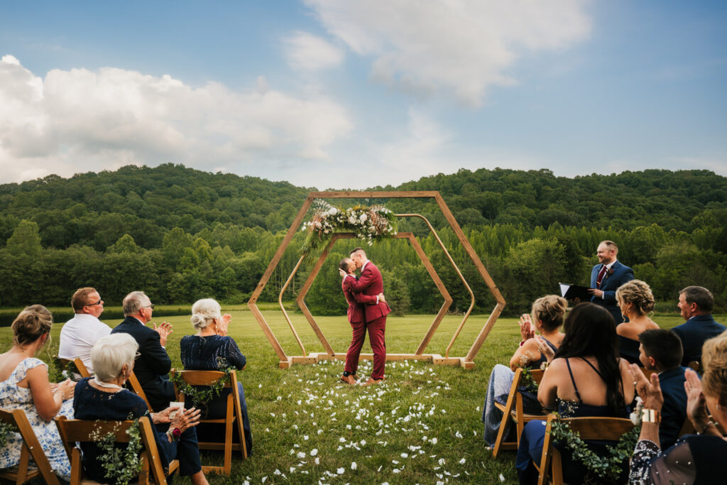 Hocking Hills Scenic Wedding