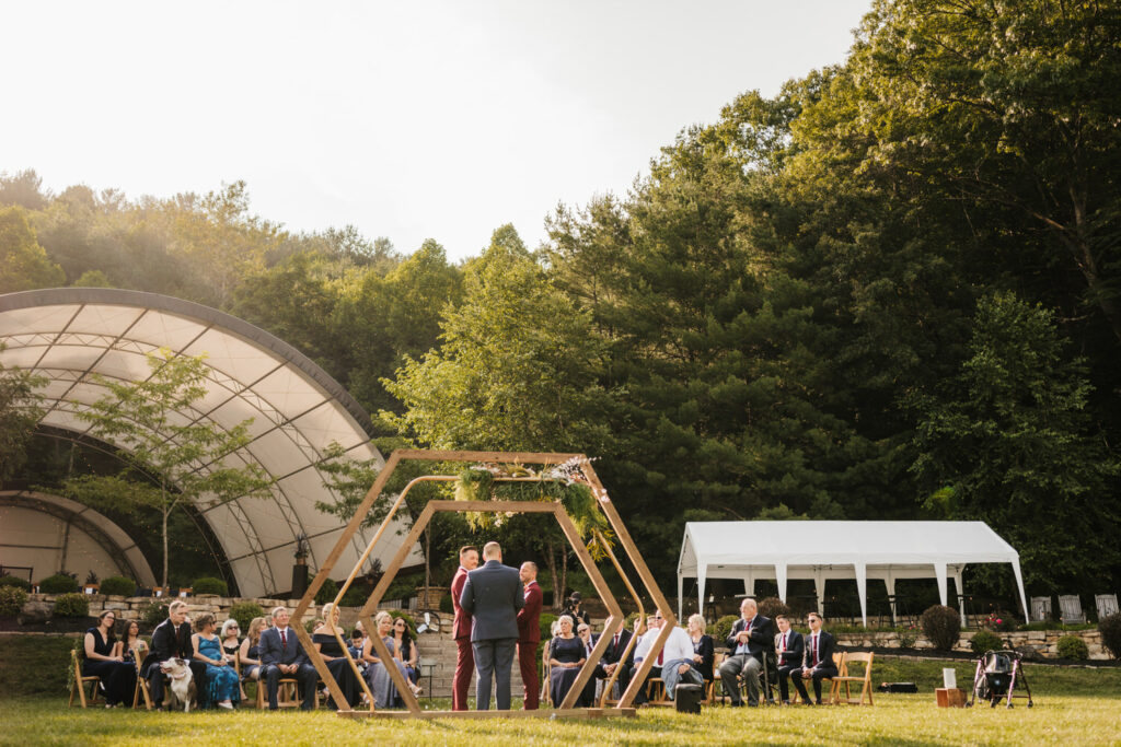 Hocking Hills Scenic Wedding