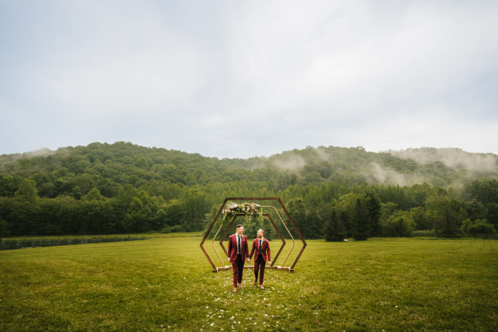 Hocking Hills Scenic Wedding