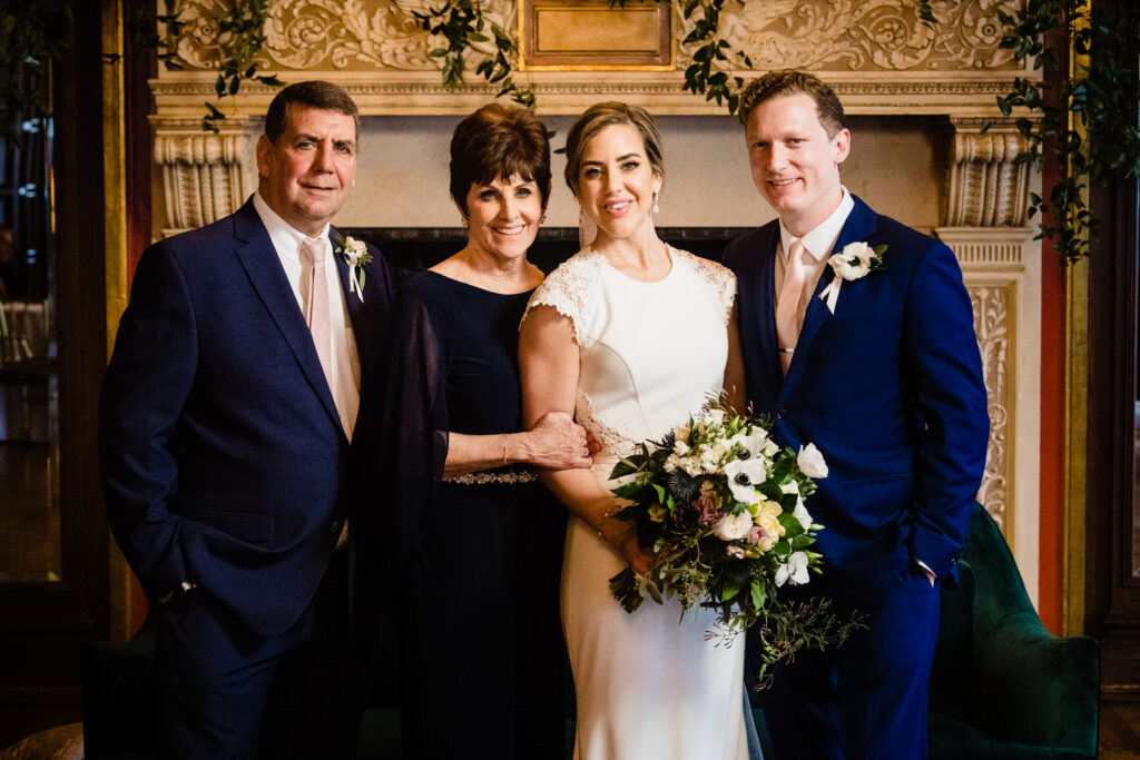 Wedding family photo checklist