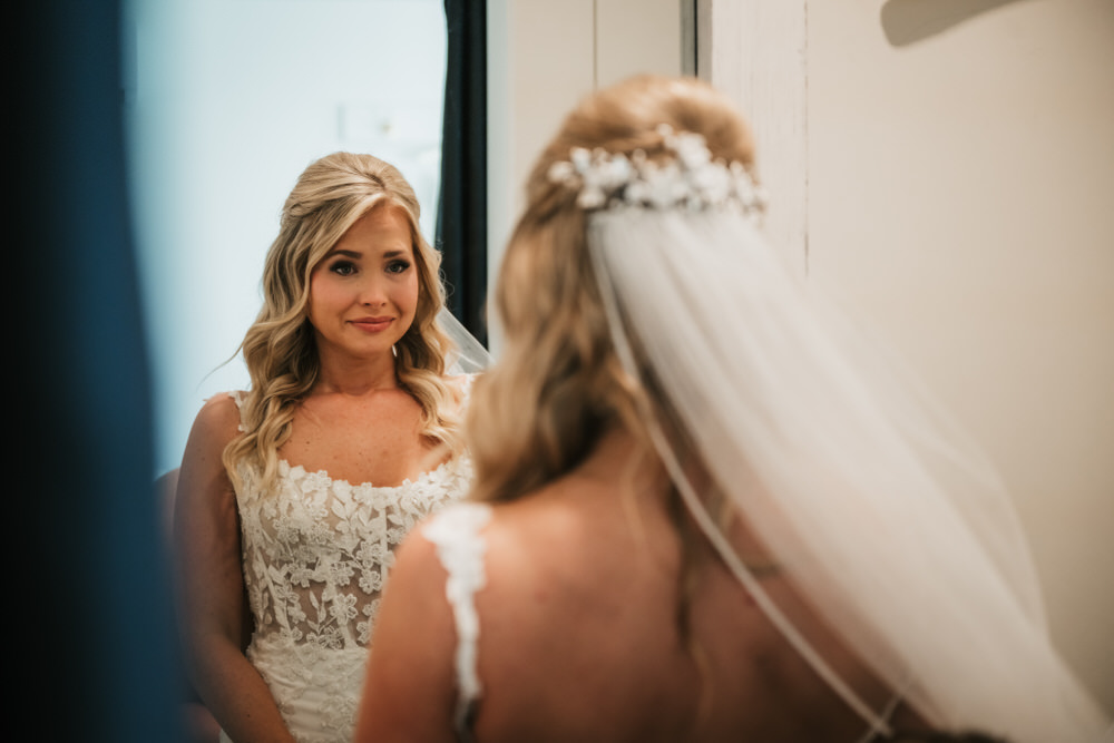 Bride portrait at Himelright Lodge