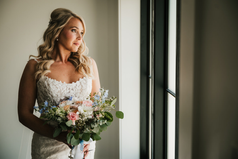 Natural light wedding photography in Northeast Ohio