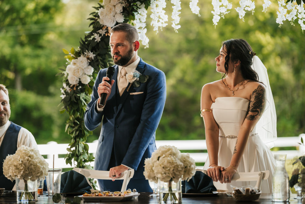 Alum Creek Farm barn wedding reception