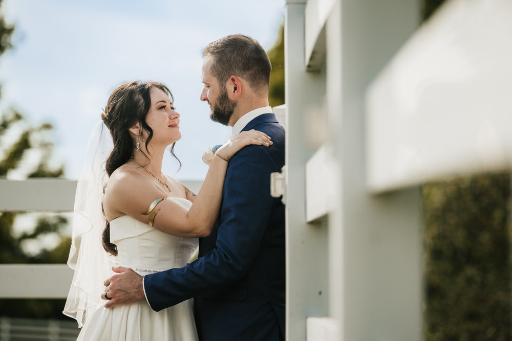 Wedding portraits on the Alum Creek Farm property