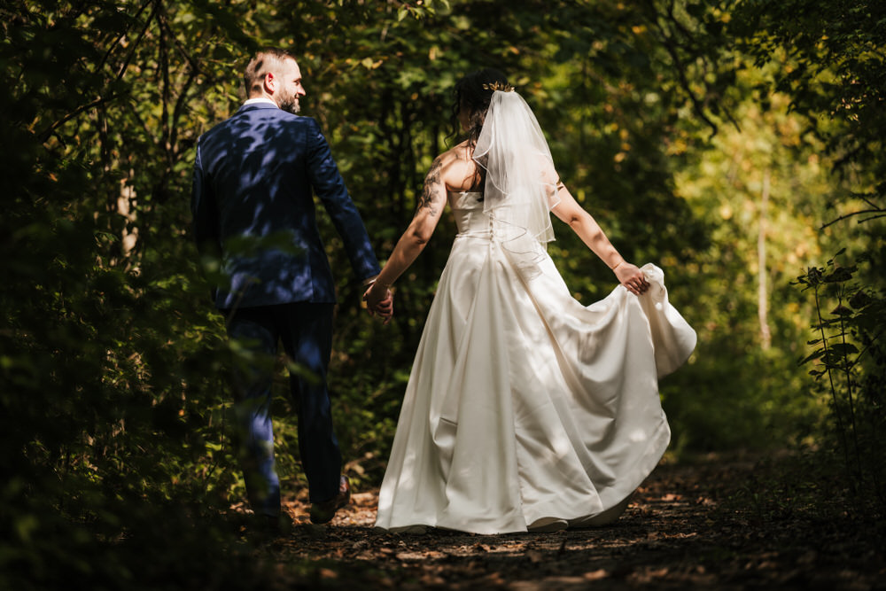 Romantic outdoor portraits of Ashley and Matt