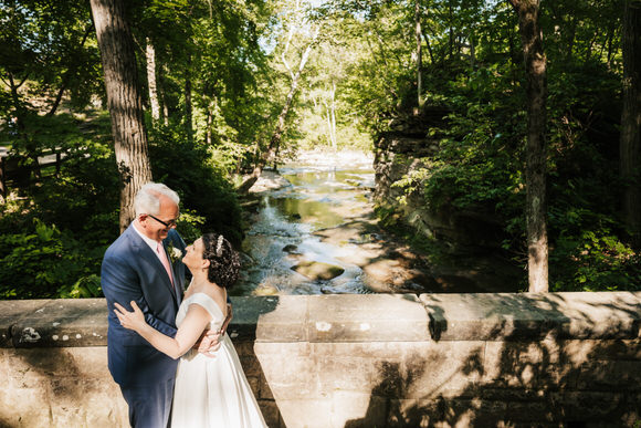 Bride and groom portraits in Olmsted Falls Ohio